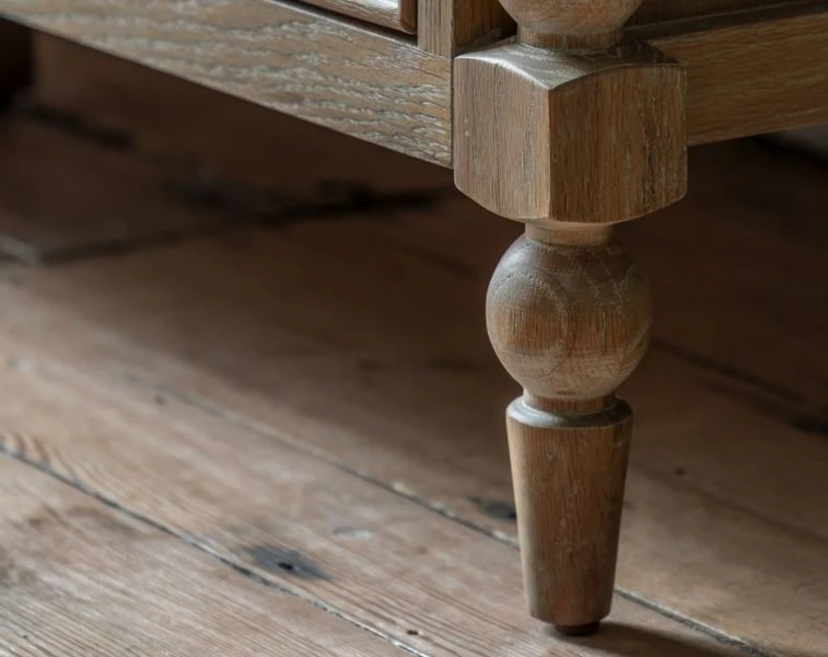 Artisan 7 Drawer Chest